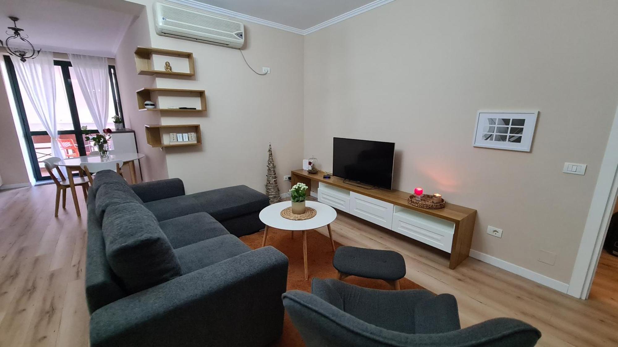 Family-Friendly Apt At 21 Dhjetori W/Self Check-In Tirana Eksteriør billede